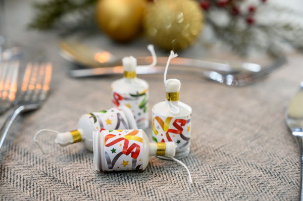 Multicoloured Non Foil Party Poppers  x 50