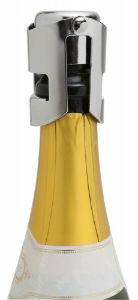 3539-Champagne-Stopper-IN-USE